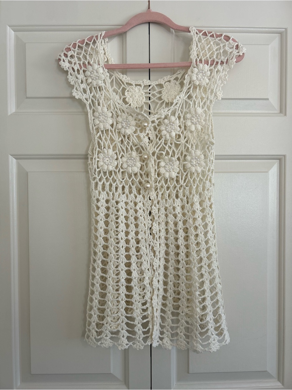 Crochet Floral Button-Front Women's Vest Top in Cream Bohemian 70s Style